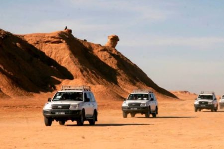 Douz-Tembaine: Immersion Saharienne en 4×4